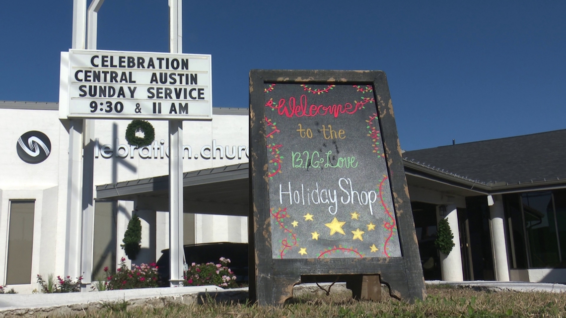 Families of pediatric cancer patients shop for free Christmas gifts in Austin [Video]