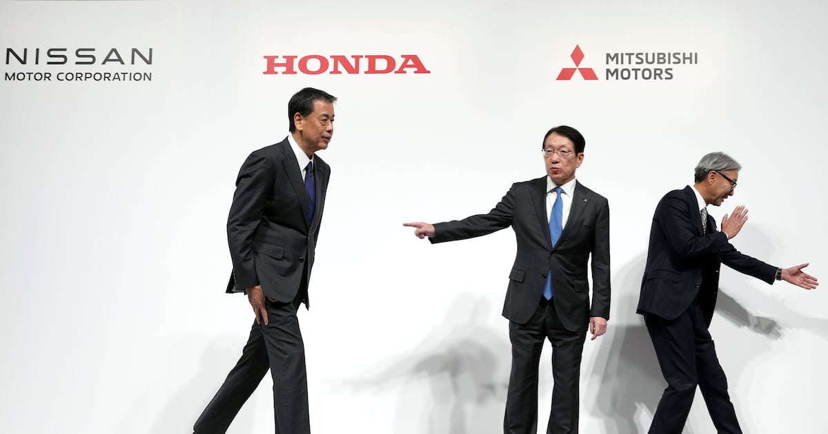 Nissan and Honda to attempt a merger that would create the world