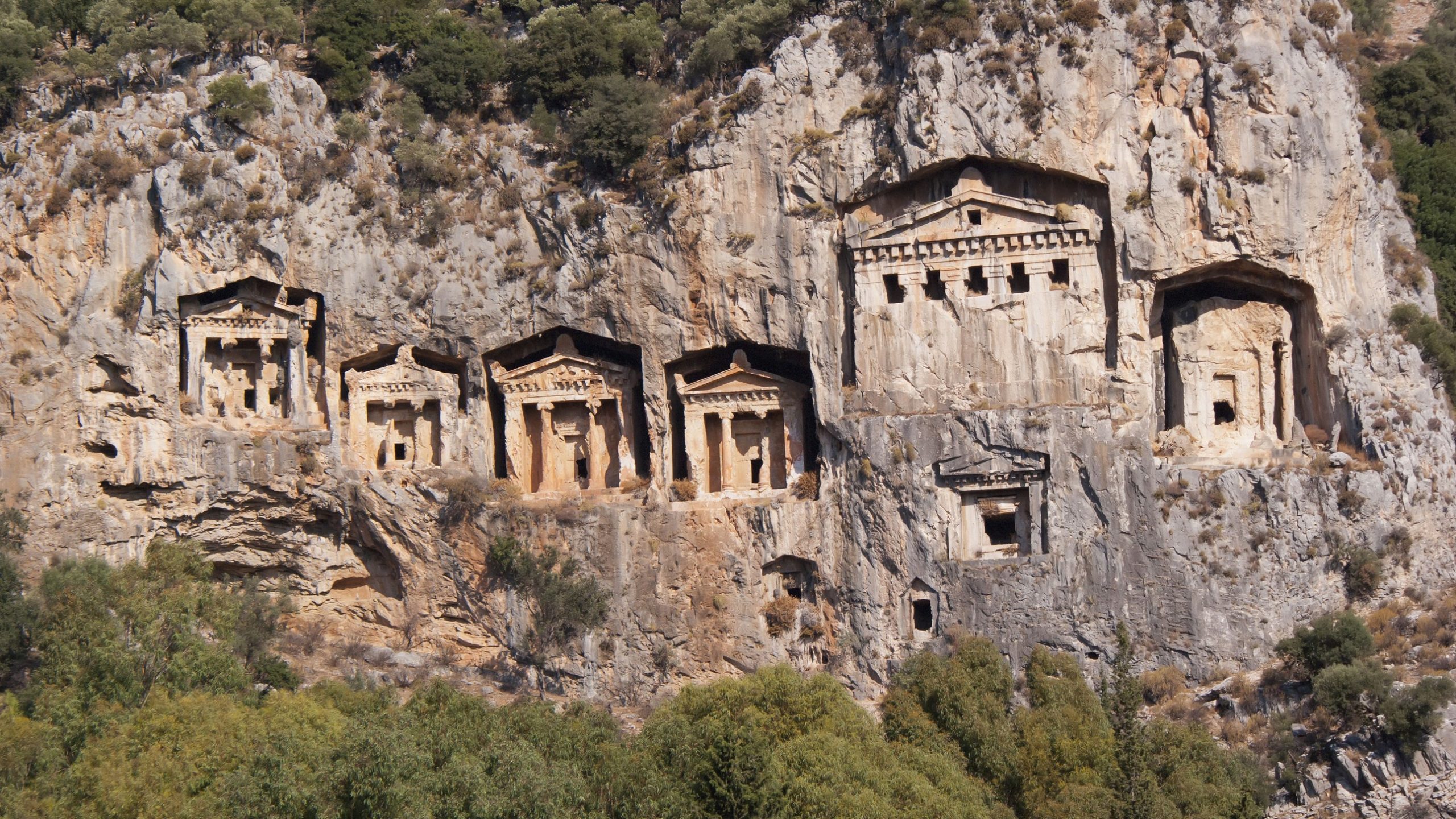 Rock-Cut Architecture: 9 Fascinating Buildings Carved Out of Mountains, Stones, and Hills [Video]