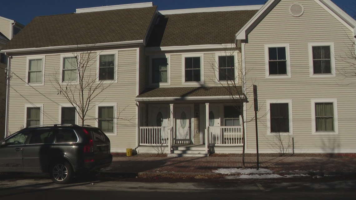 Shooting on Cumberland Avenue in Portland, Maine [Video]