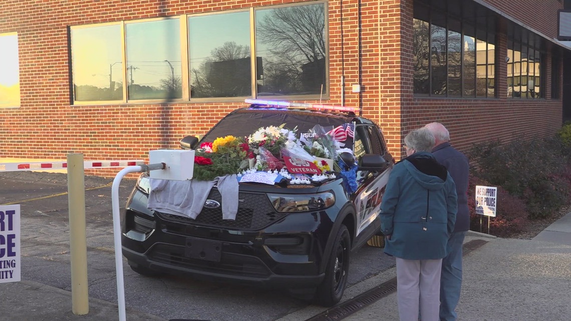 Officer Horan Memorial grows at Greensboro Police HQ on Christmas Day [Video]