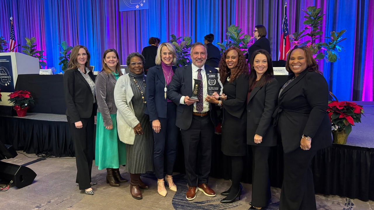 Fulton County’s Dr. Mike Looney named 2025 Georgia Superintendent of the Year [Video]