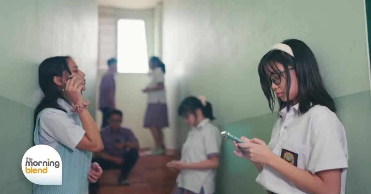 To Ban or Not to Ban: Cellphones in School [Video]