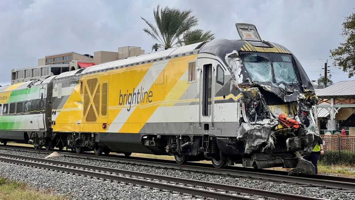 Florida train crash leaves firefighters and passengers injured [Video]