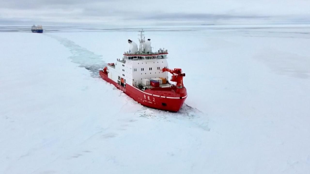 Chinese expedition ships start unloading in Antarctica [Video]