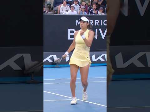 TOTAL tennis from Emma Raducanu! 🔥 [Video]