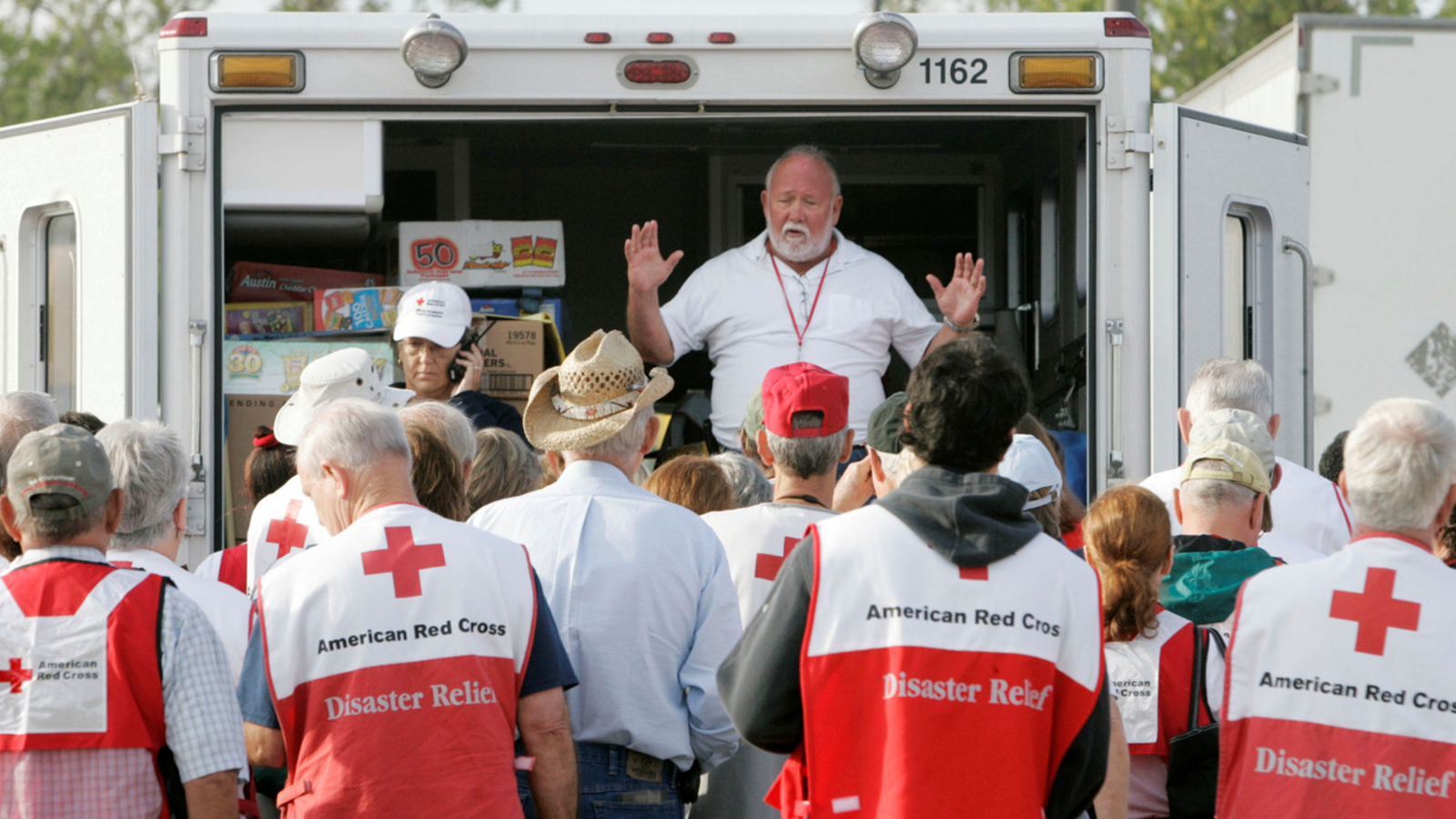 2024 Texas tornado outbreak: Where storm victims can find help with food, shelter and mental health care services [Video]