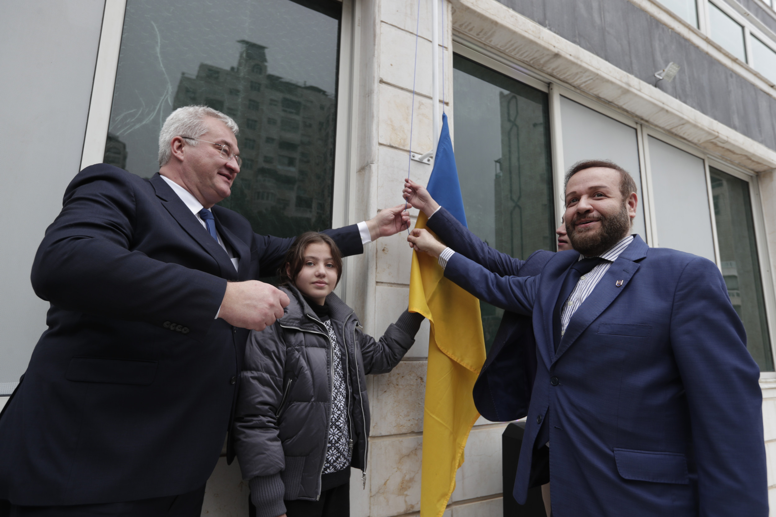 Top Ukraine Official Pledges Support for New Syrian Government [Video]