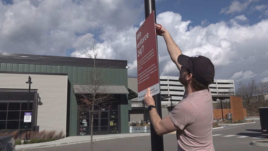 Kern’s Food Hall scraps paid parking system [Video]