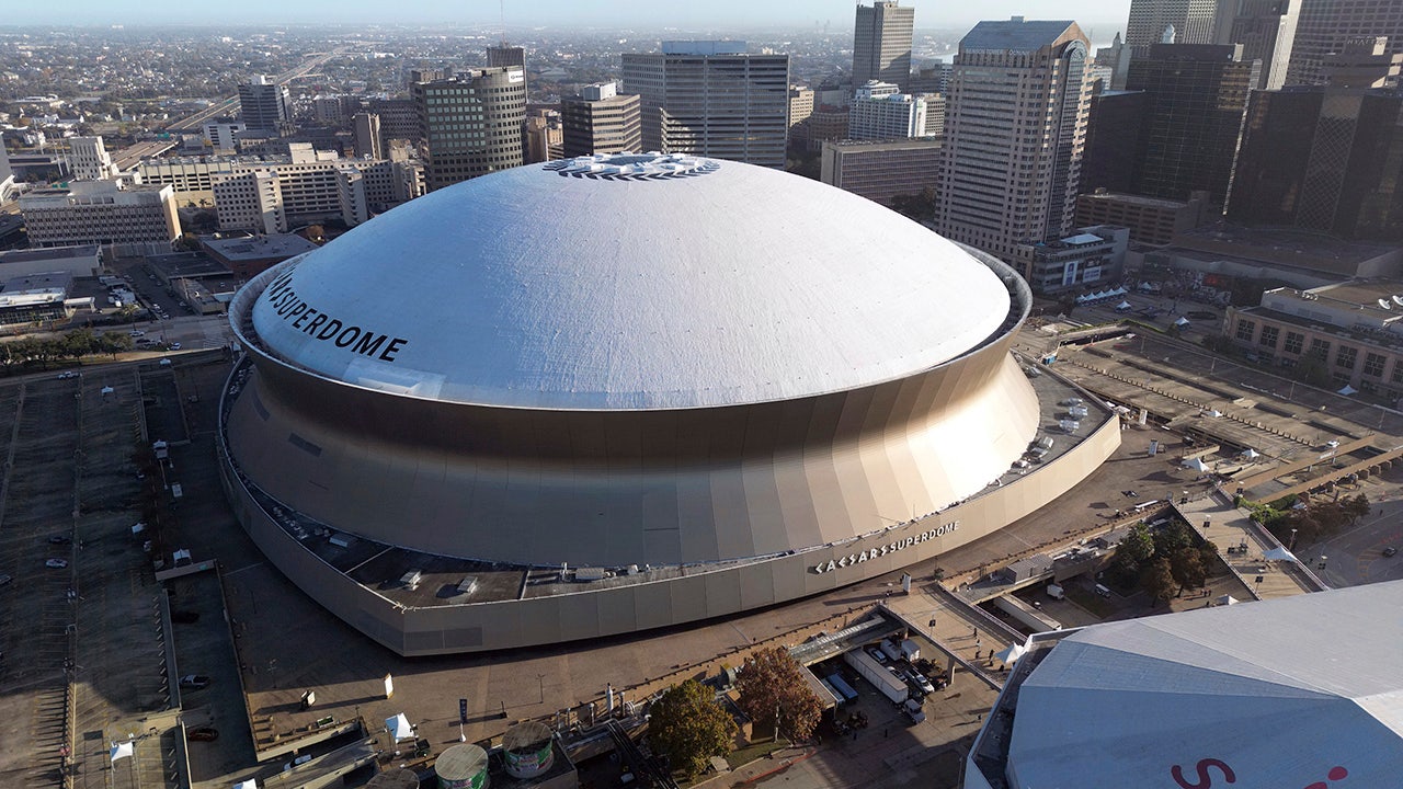 Officials postpone Sugar Bowl in the wake of apparent terror attack on Bourbon Street [Video]