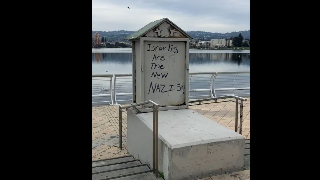 Hateful message written by menorah at Oakland’s Lake Merritt [Video]