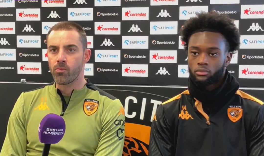 Hull star answers critics of bizarre press conference in perfect fashion with two goals against Leeds [Video]