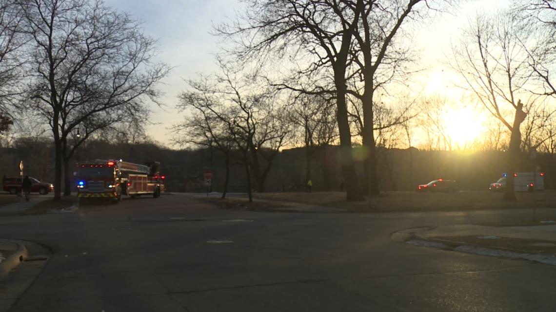 One man is dead after a vehicle was found on a Mississippi River embankment [Video]