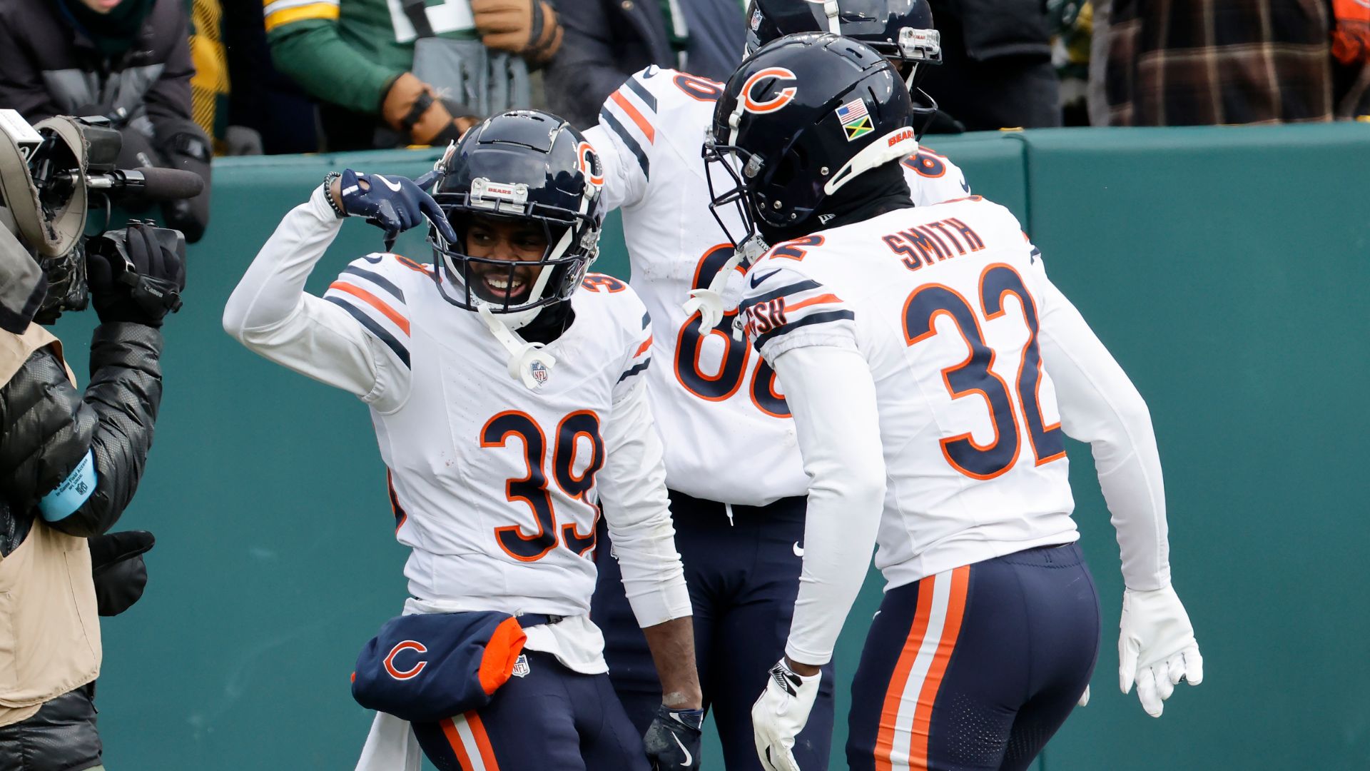 Chicago Bears pull off INCREDIBLE rarely seen play to score and FOOL Green Bay Packers as fans say ‘curse is lifted’ [Video]