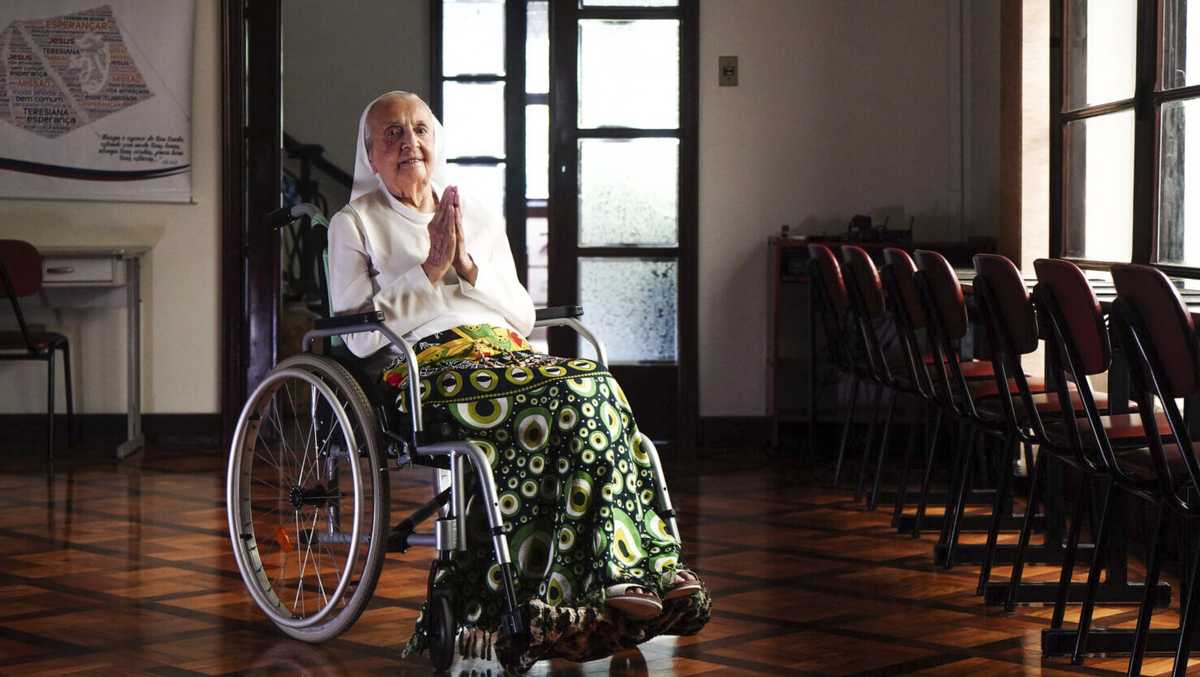 Soccer-loving nun is world