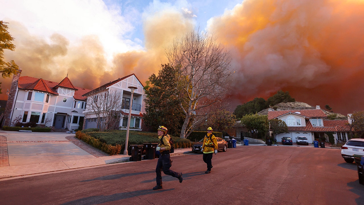 Insurance proposal in Democrat-run state falls short as wildfires rage [Video]