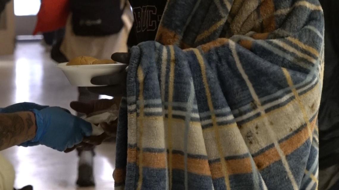 San Antonio ministry helping the homeless community during frigid temps [Video]