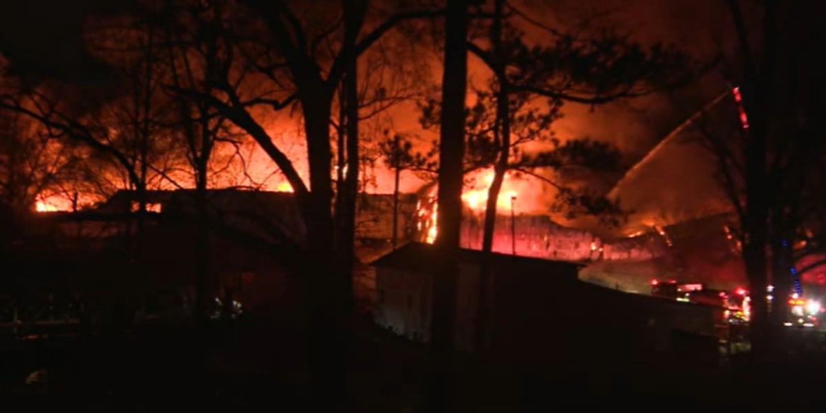 Community, employees devastated after Clayton County mattress warehouse fire [Video]