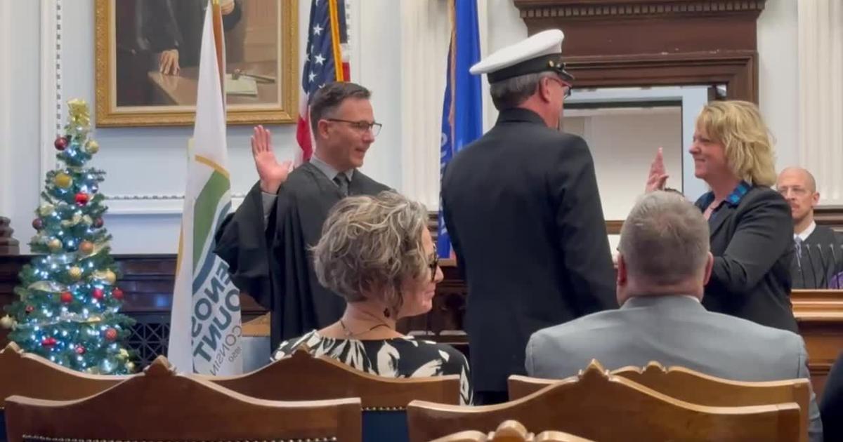 Kenosha County Clerk Regi Waligora is sworn in [Video]