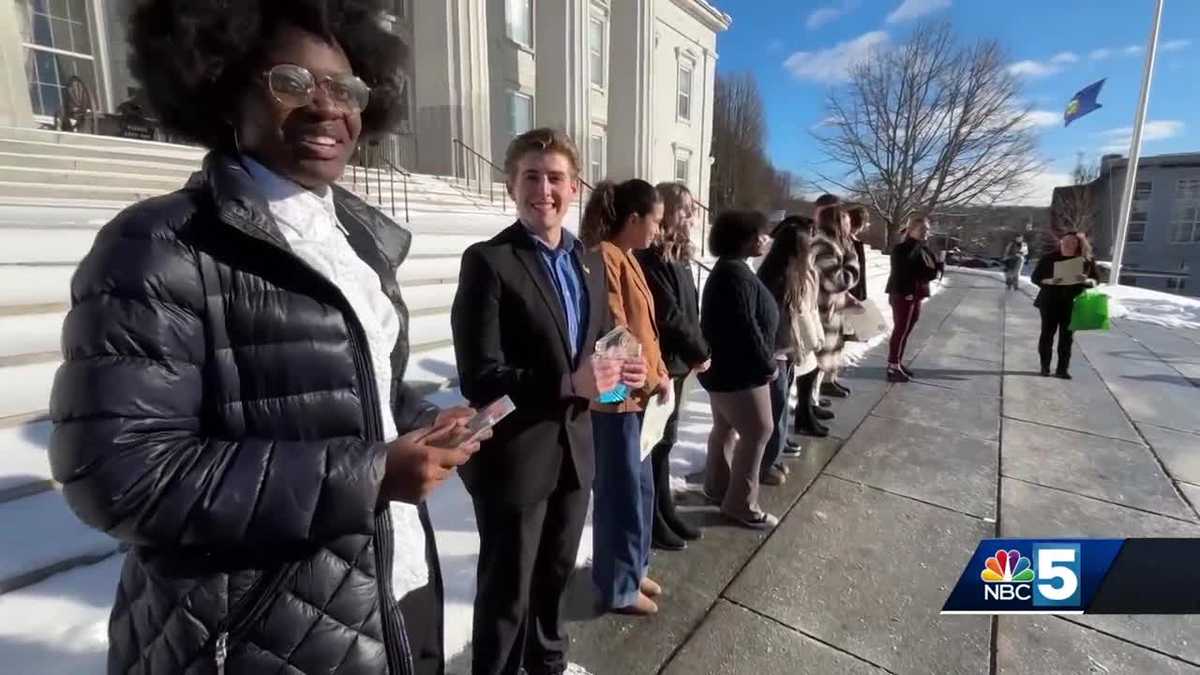 2 young Vermonters win John Lewis awards for social justice work [Video]