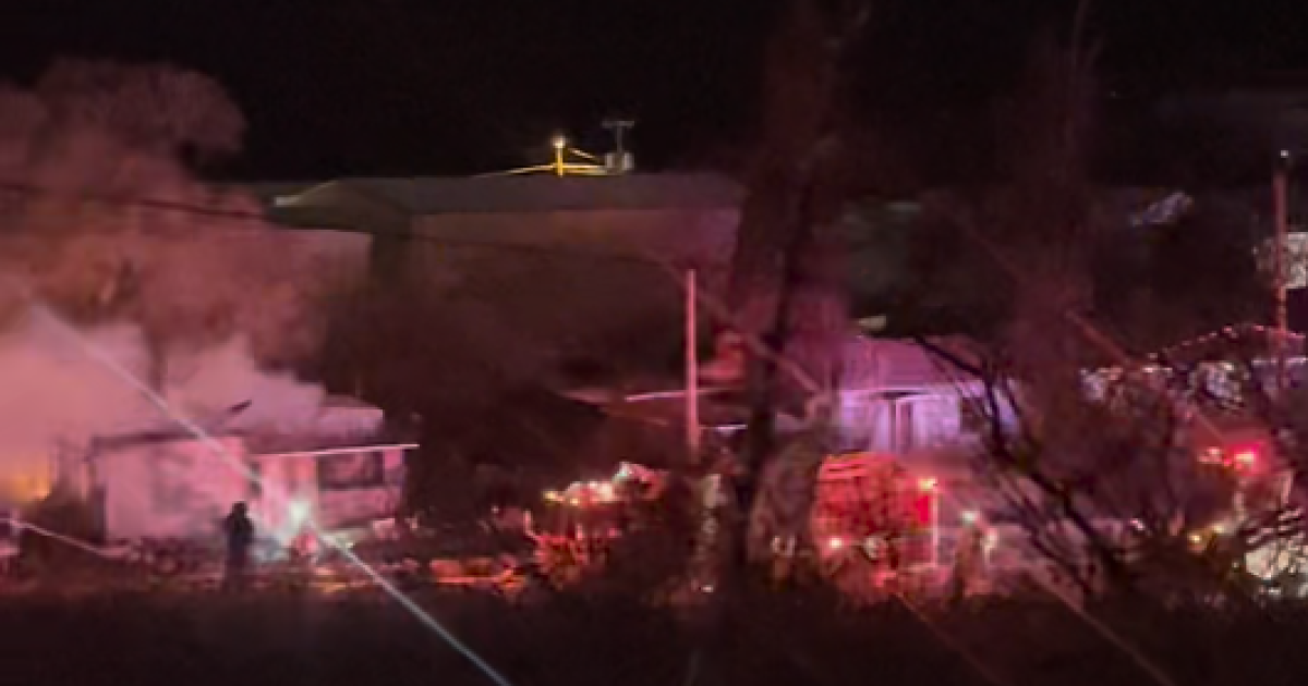 Fire destroys multiple buildings in Warren neighborhood of Bisbee [Video]