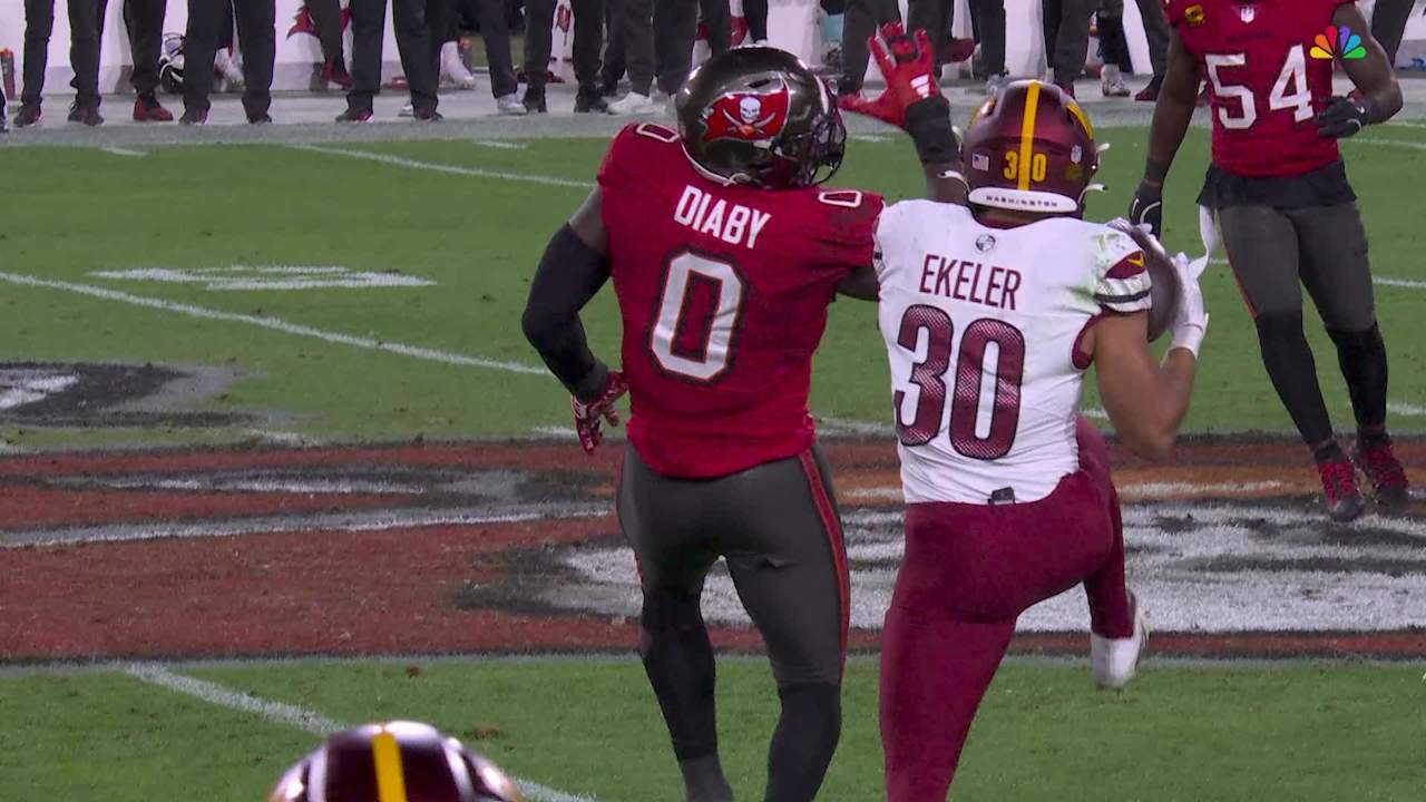 Ekeler steals potential INT away from Diaby, turning it into 18-yard gain for D.C. [Video]