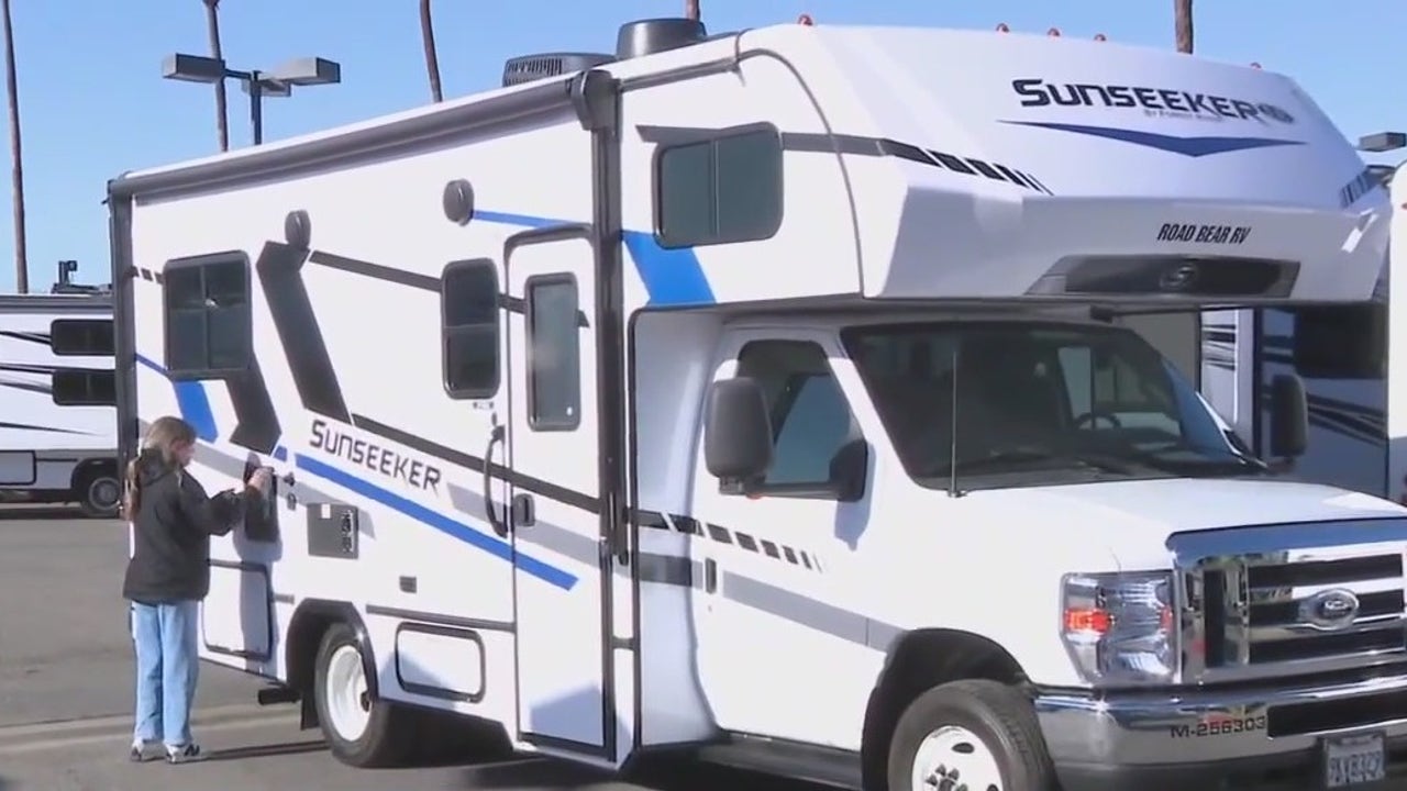 RV dealer offers temporary housing for fire victims [Video]