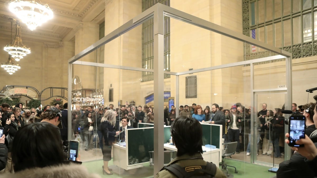 I went to the ‘Severance’ pop-up in Grand Central Station. It was wild. [Video]