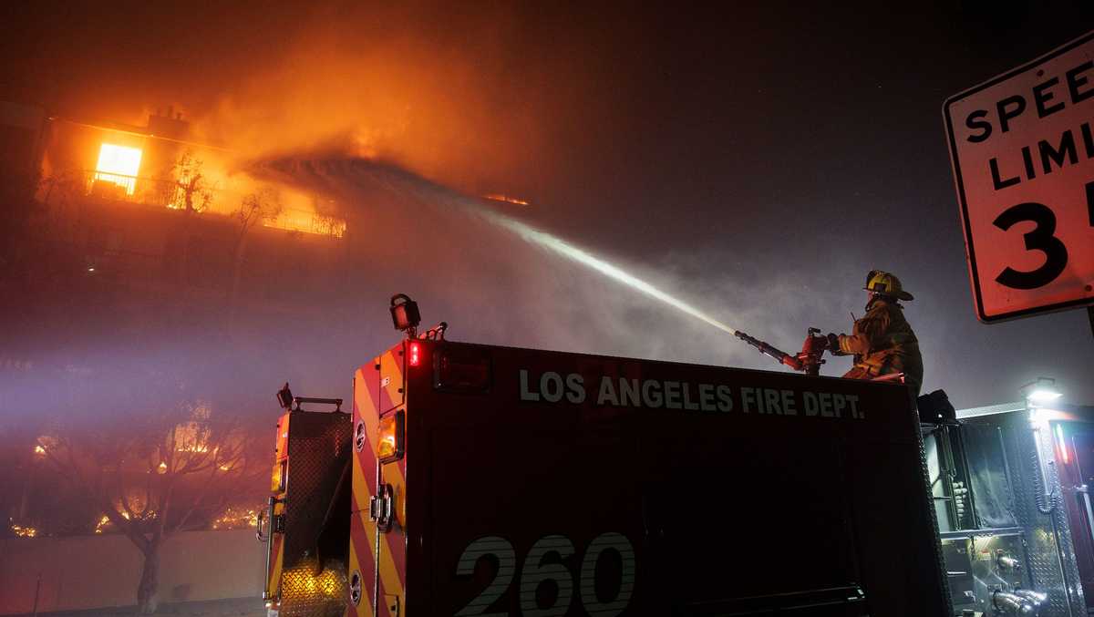 LA firefighters face resource crisis [Video]