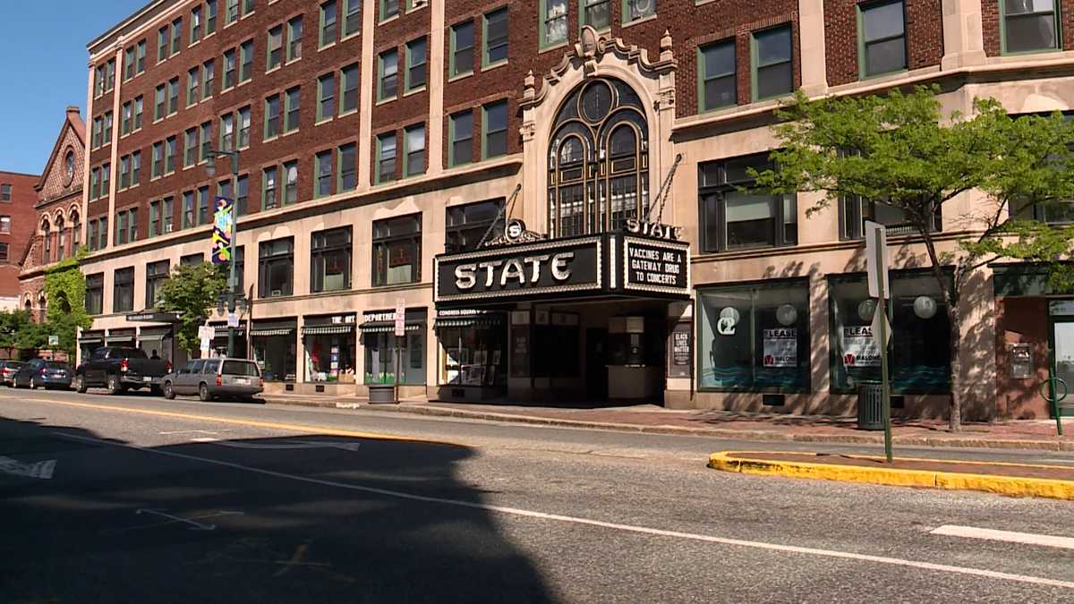 Stagehands and technicians at Portland