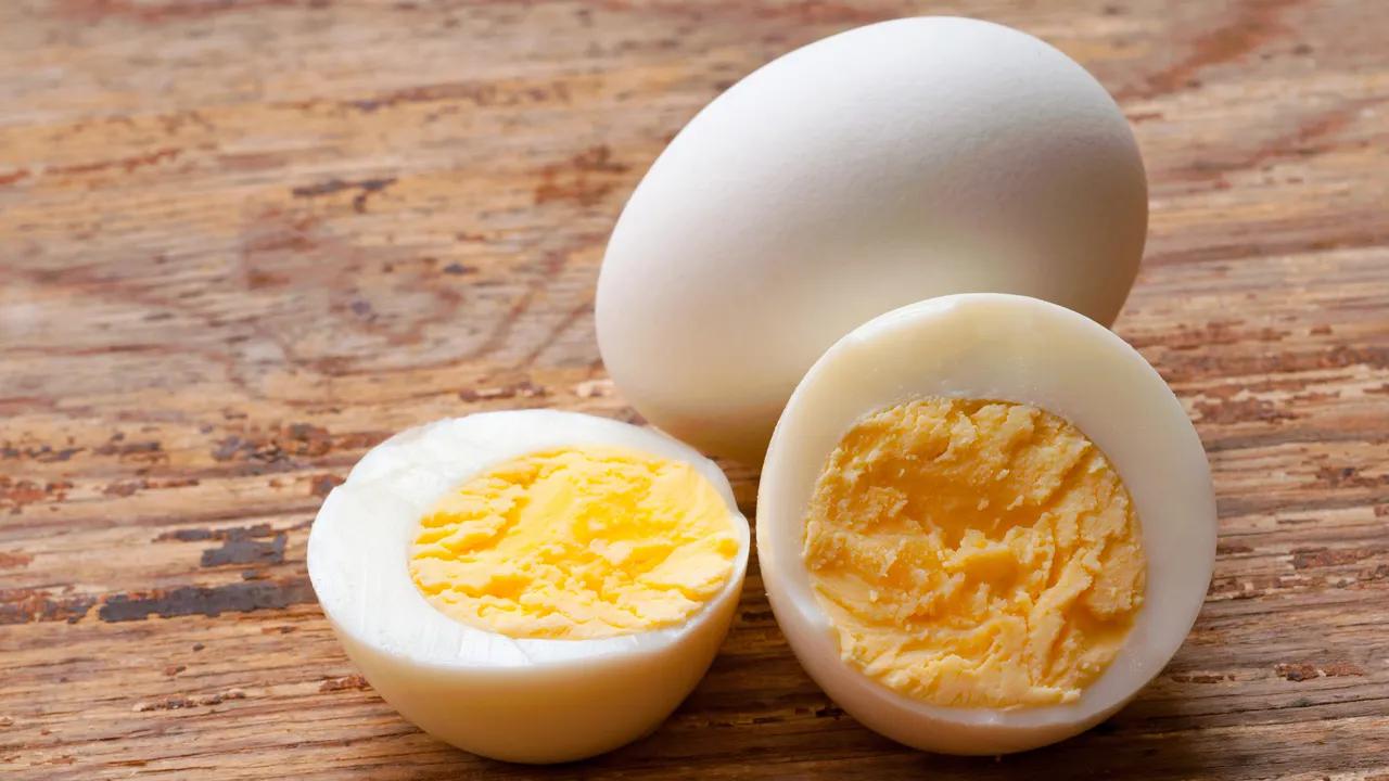 Think twice before reheating eggs and 4 other foods in the microwave [Video]