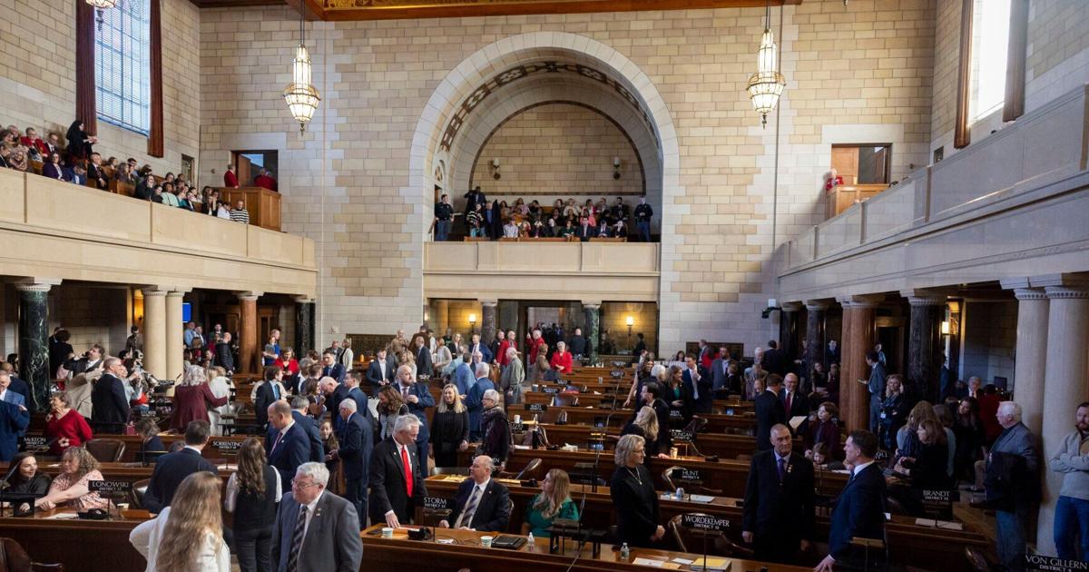 Nebraska lawmakers look to cut red tape in 2025 session [Video]