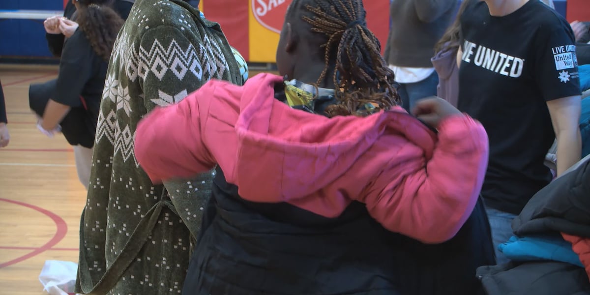 Lincoln organizations team up to outfit kids with winter clothes [Video]