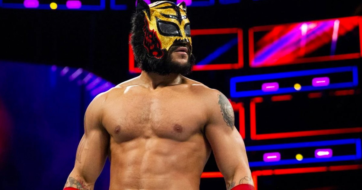 Former WWE Superstar Returns At NXT Live Event [Video]