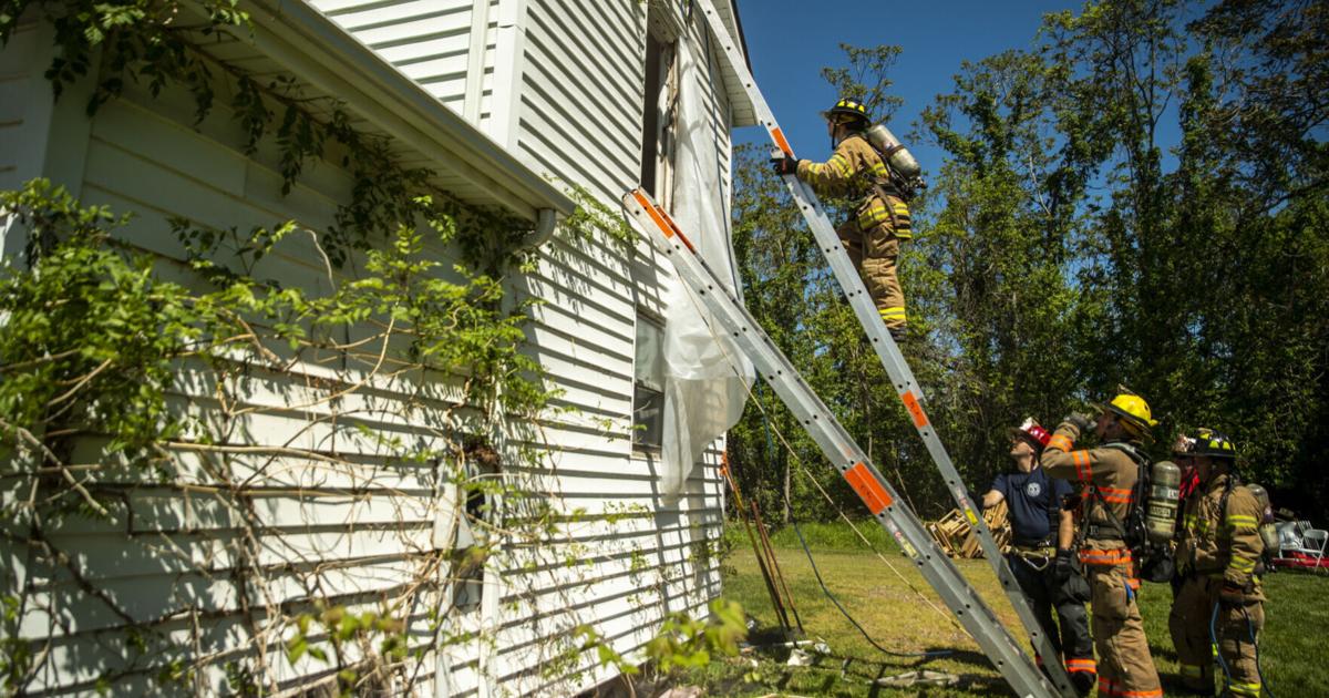 Bedford board OKs stipends for county fire, EMS volunteers [Video]