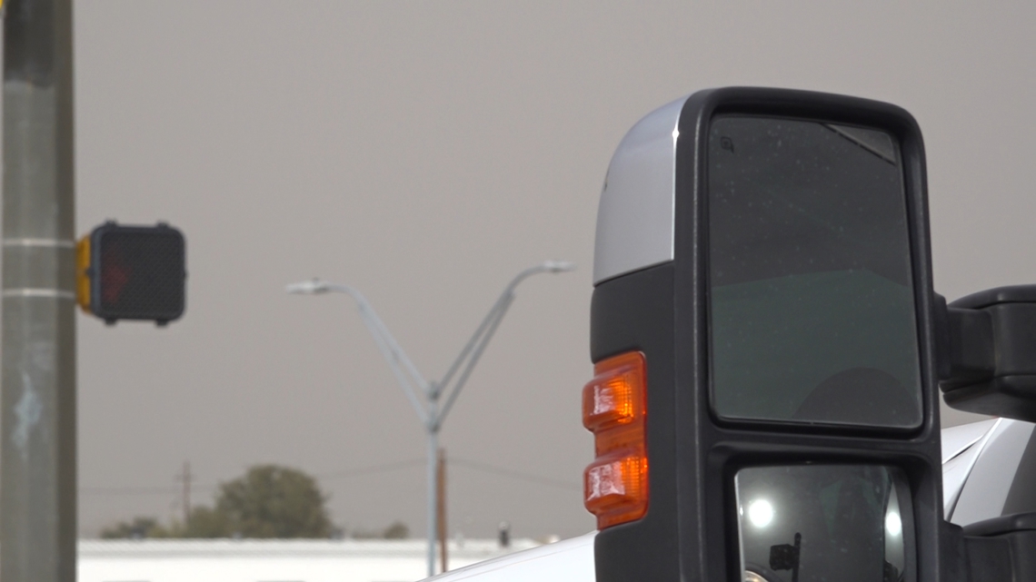 Gusty winds leave West Texas in cloud of dust, increase risk of fires [Video]