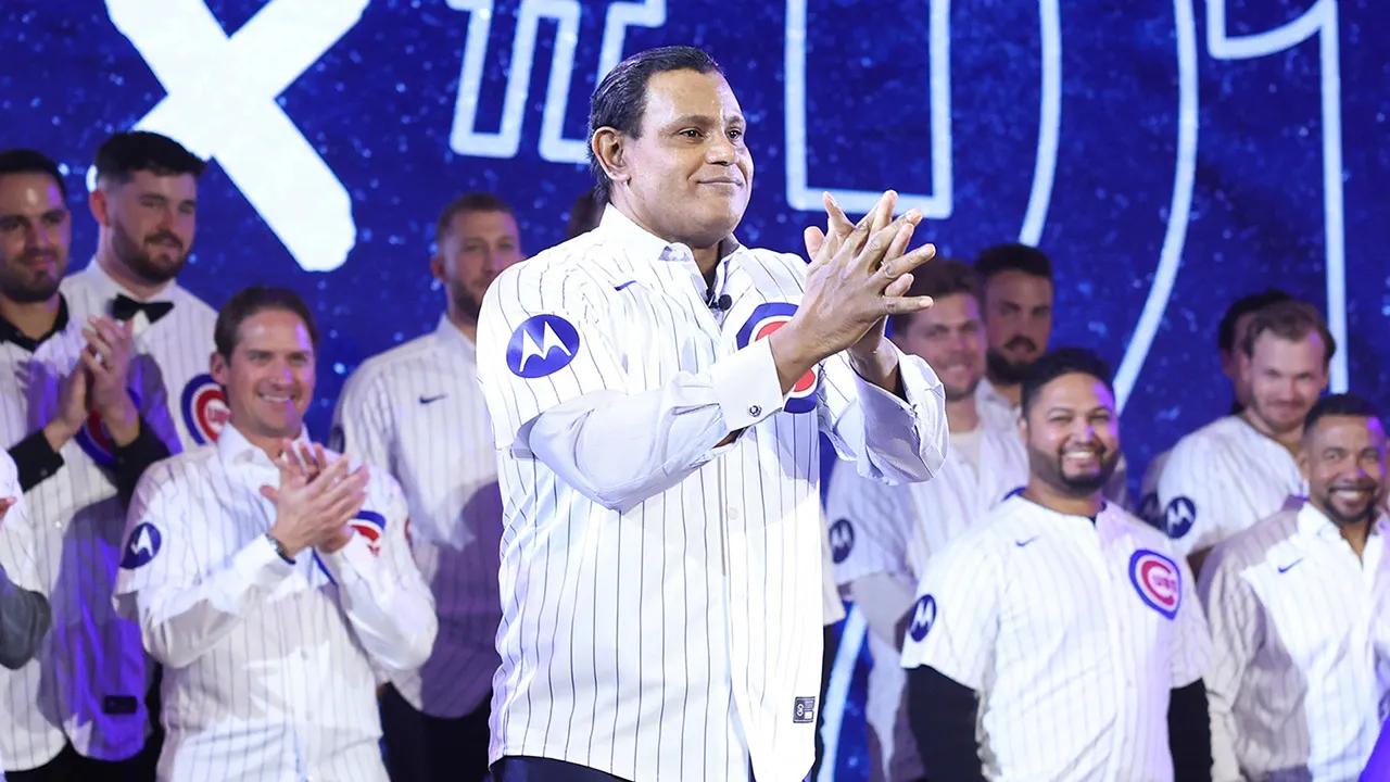 Cubs elect Sammy Sosa to team’s Hall of Fame after years away from team due to PED questions [Video]