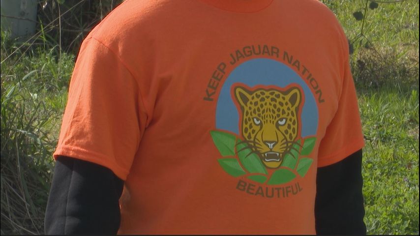 Keep Tiger Town Beautiful expands to Jaguar Nation with first cleanup [Video]