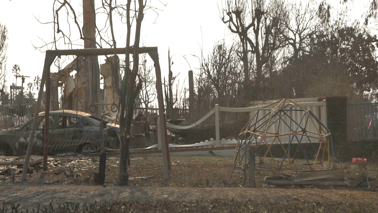 Locals focused on rebuilding community torched by wildfires in Southern California [Video]