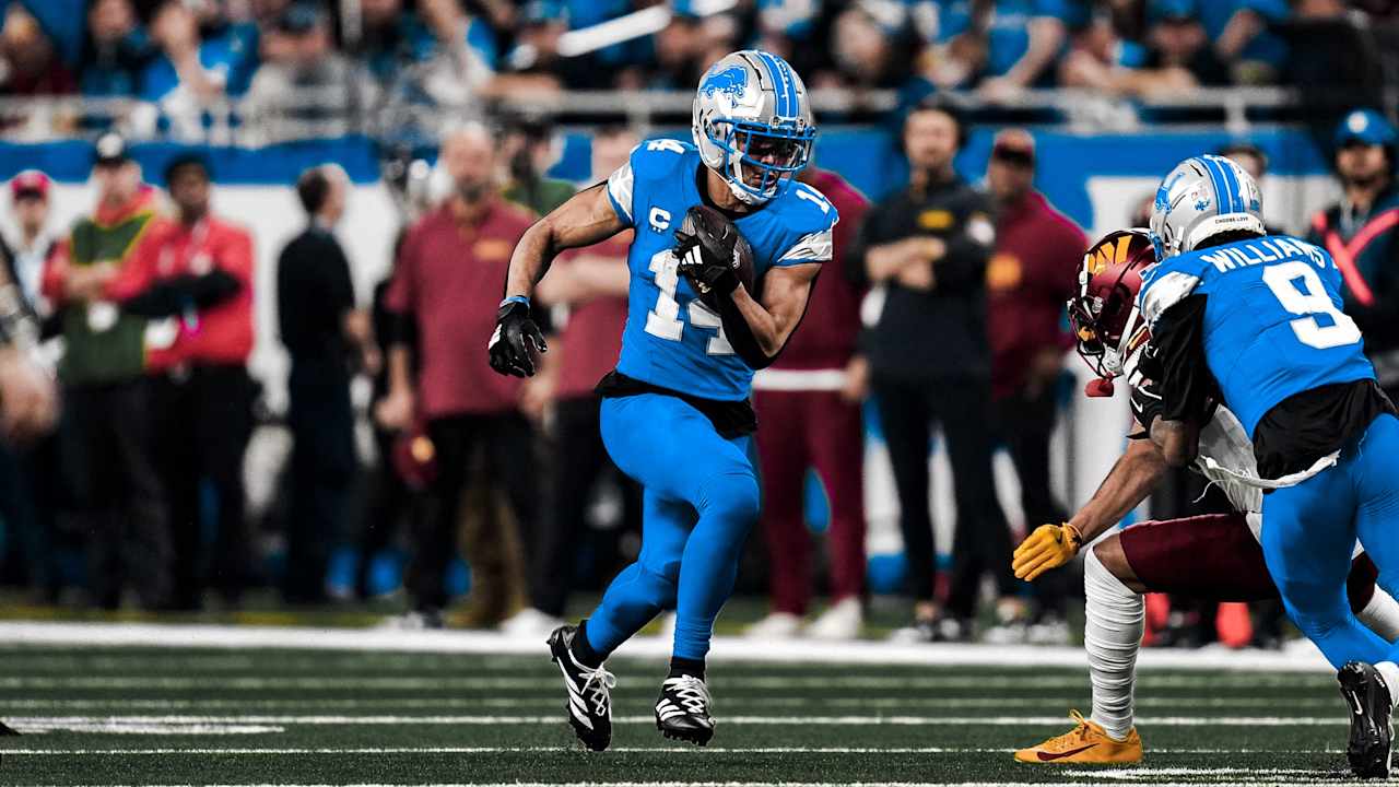 HIGHLIGHT: Lions pick up 20 yards via lateral-to-shovel pass [Video]