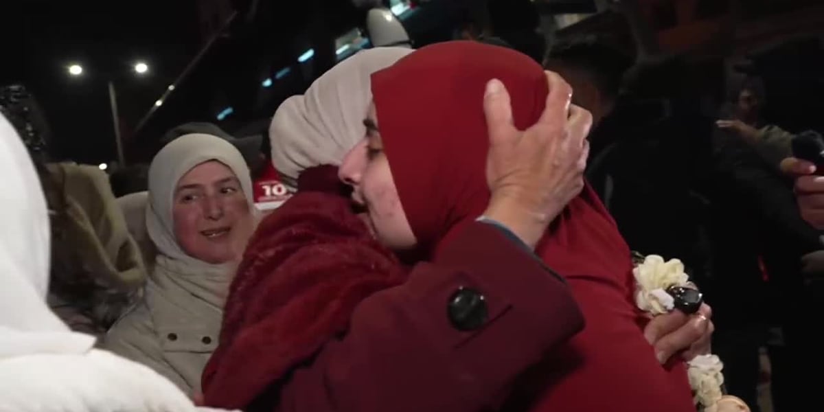 Palestinians rejoice as prisoners released from Israel return home [Video]