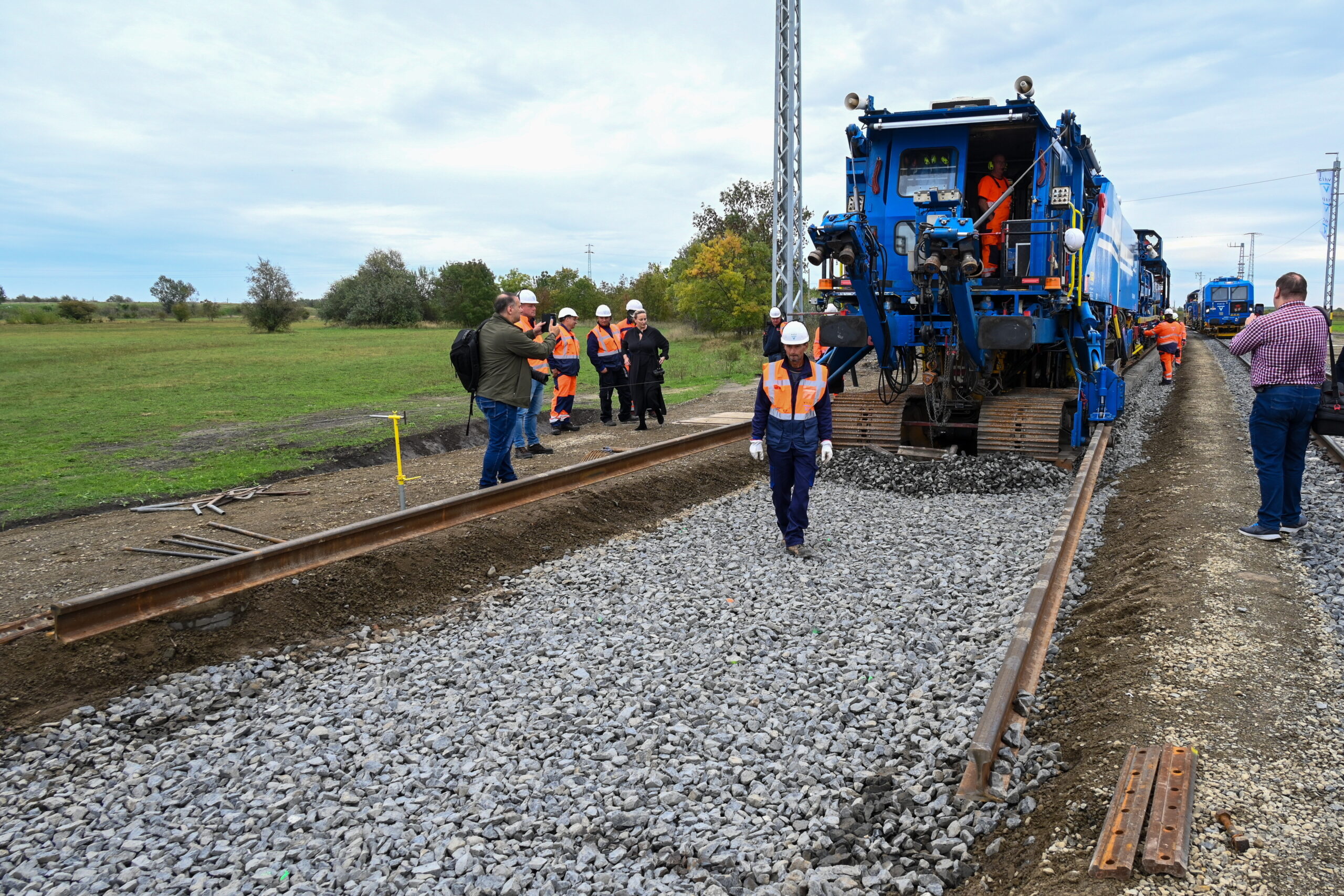 Artificial Intelligence Used in Railway Construction Projects [Video]