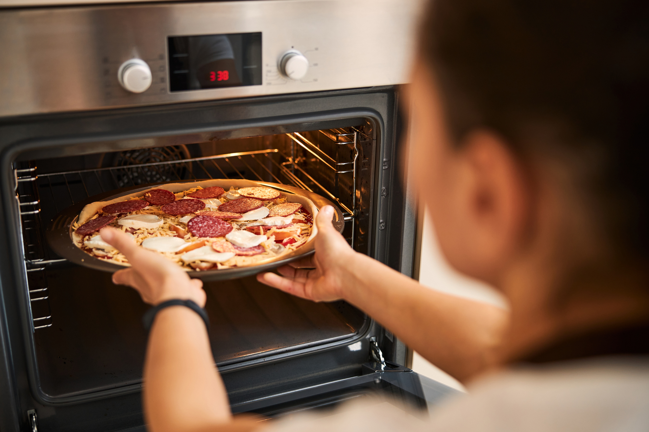 Roommate Preheats Oven for a Pizza, Then Realizes Horrible Mistake [Video]