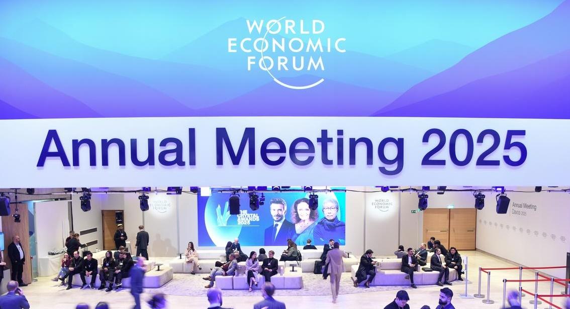 WEF meet kicks off in Davos with Crystal Awards for Beckham, Furstenberg, Yamamoto [Video]