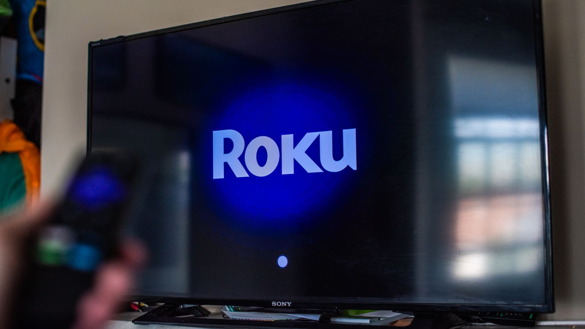 Buy Roku as its poised to dominate the U.S. streaming market, JMP says [Video]