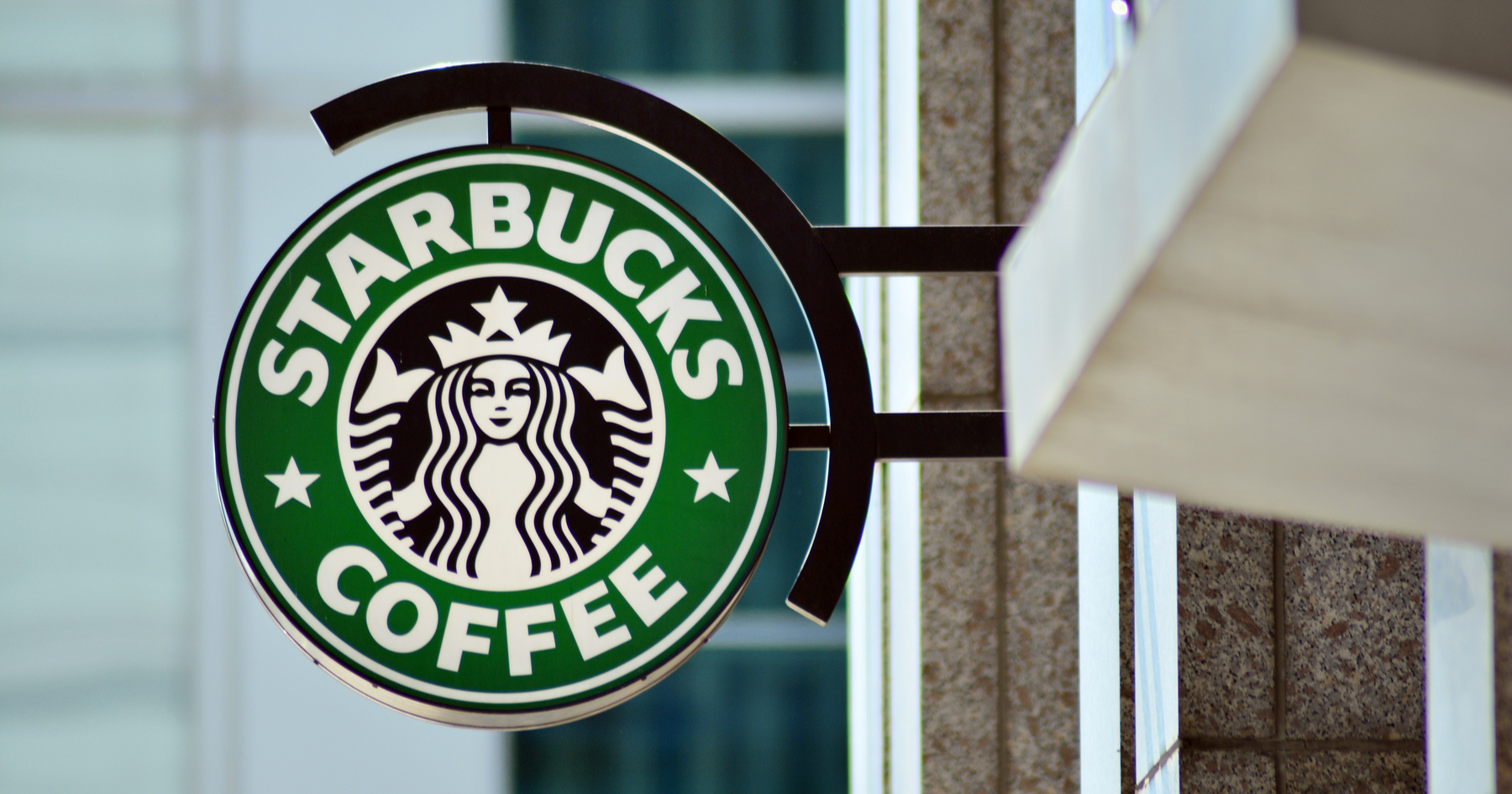 Starbucks again changes with the times [Video]