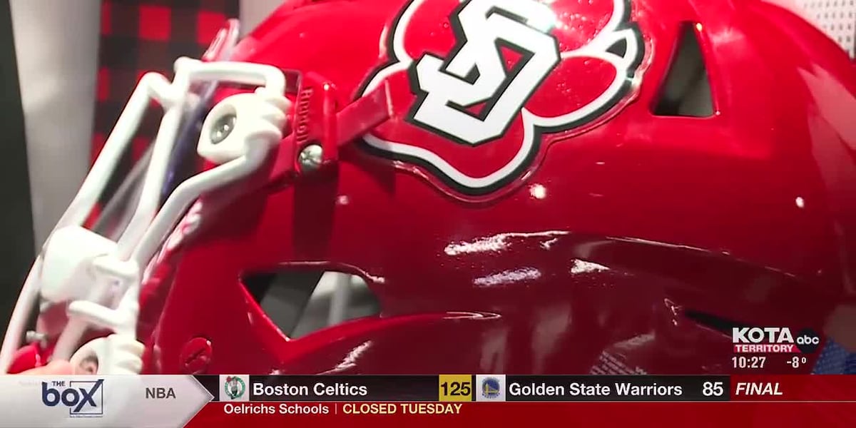 USD football introduces new head coach [Video]