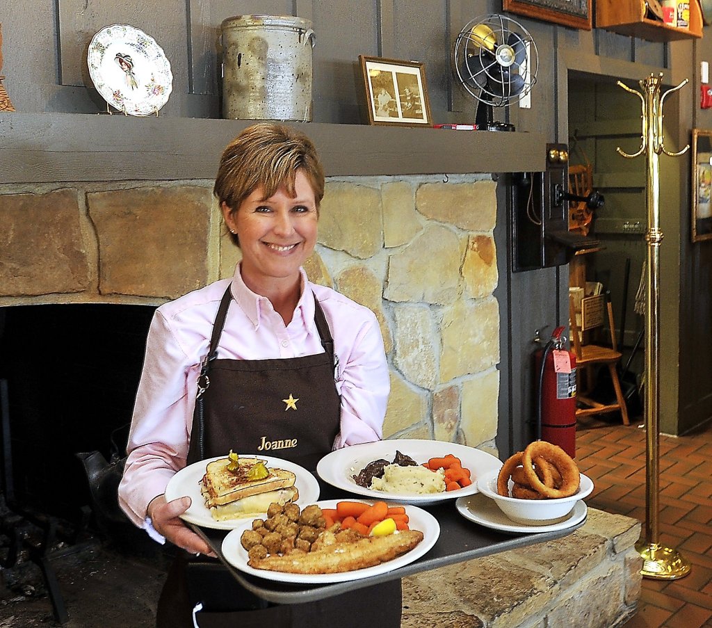 Maines only Cracker Barrel closes in South Portland [Video]