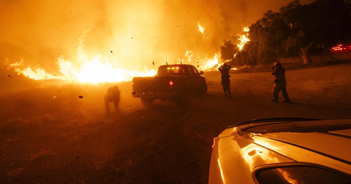 Trump threatens to withhold wildfire aid ahead of Los Angeles visit [Video]