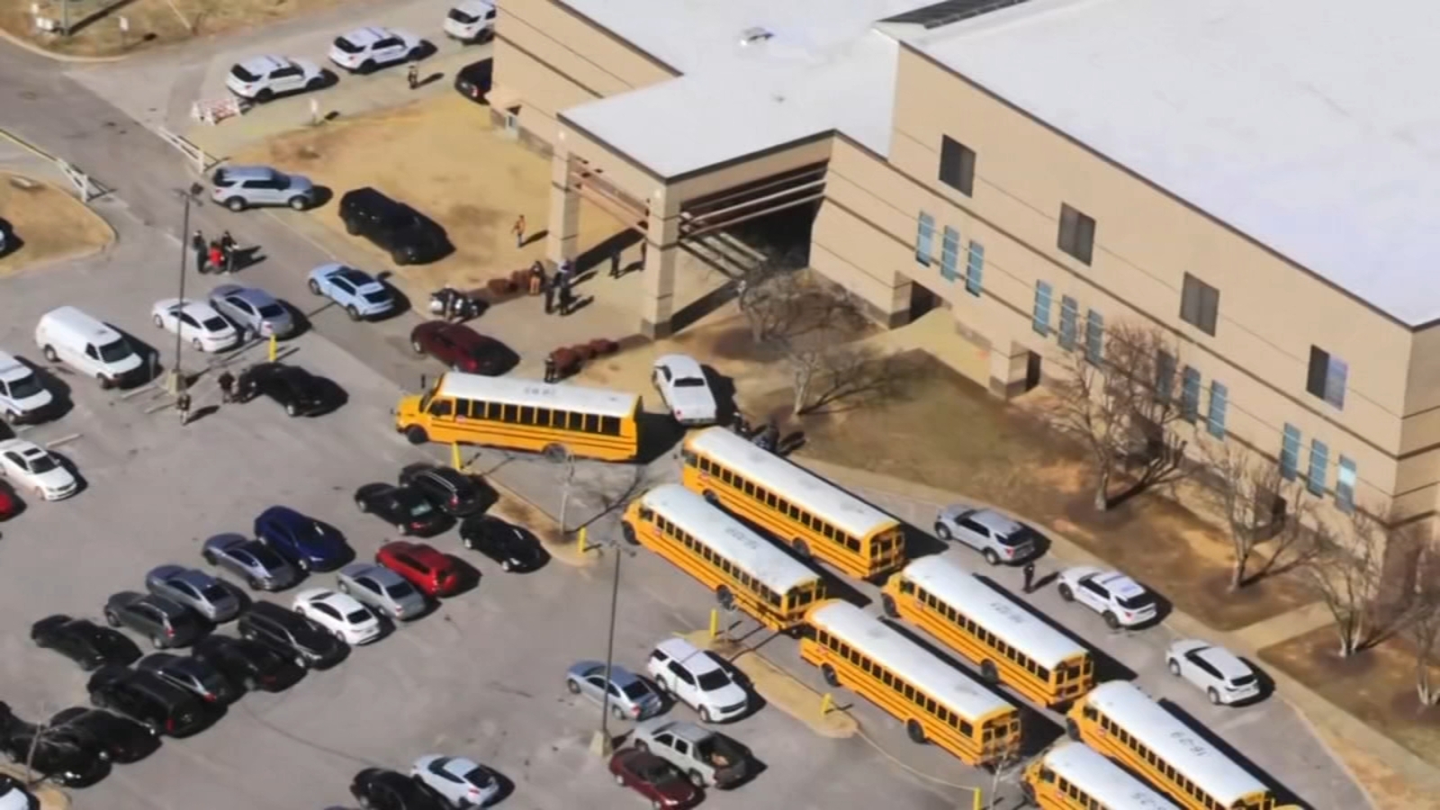 Nashville, Tennessee shooting: Alleged Antioch High School shooter posted photos just before opening fire, police say [Video]